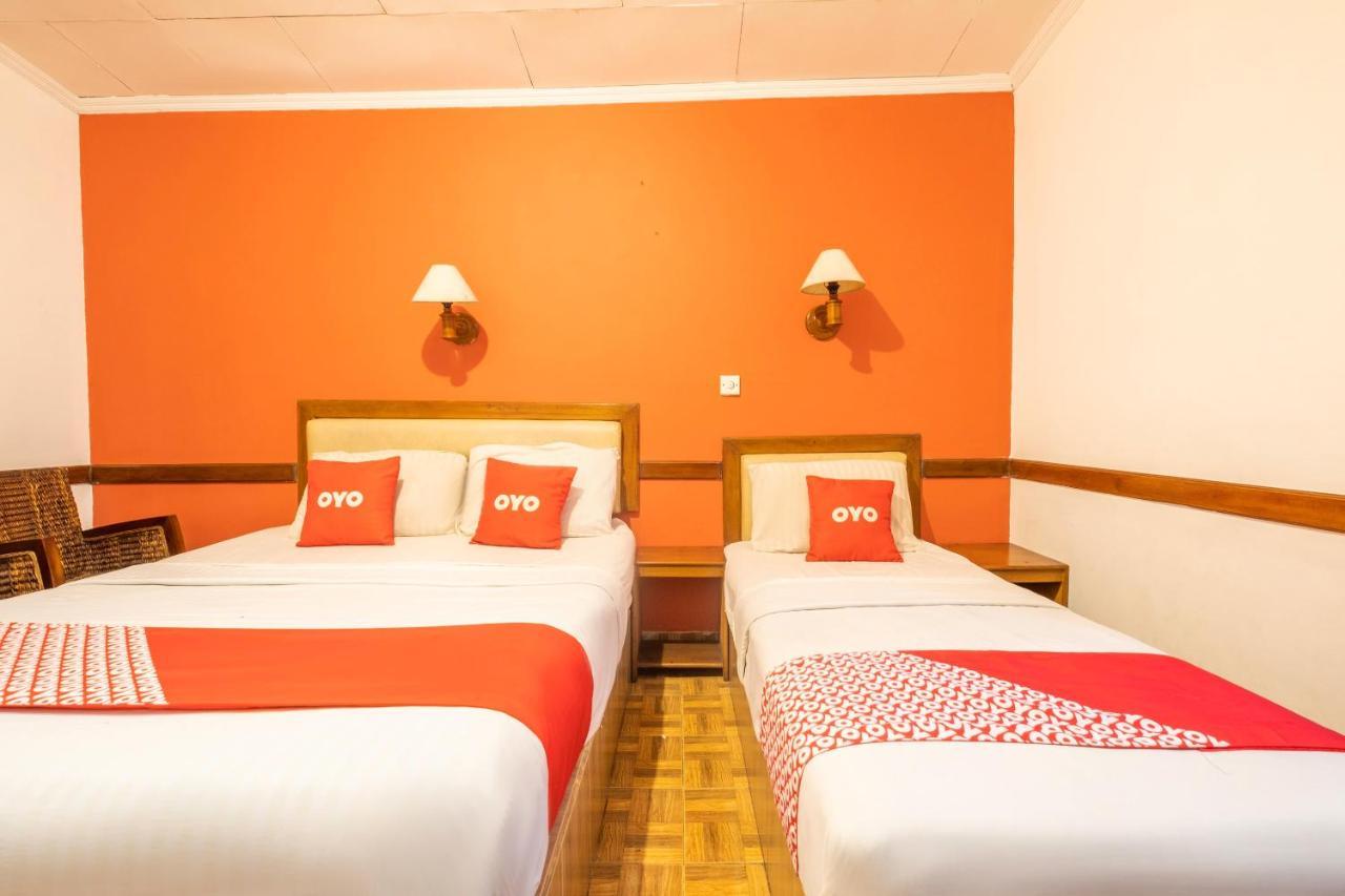 Oyo 1945 Hotel Bali Indah Бандунг Экстерьер фото