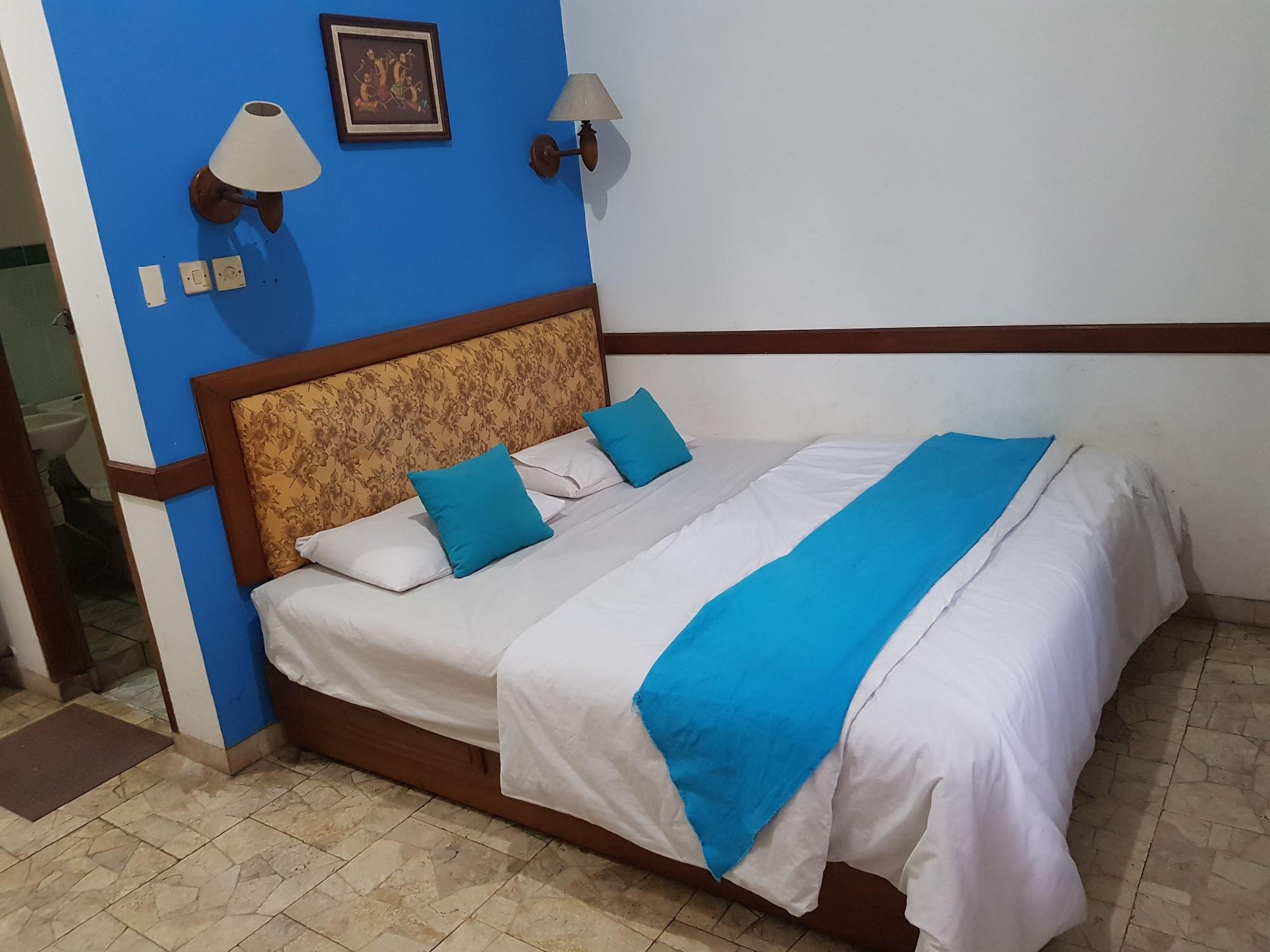 Oyo 1945 Hotel Bali Indah Бандунг Экстерьер фото