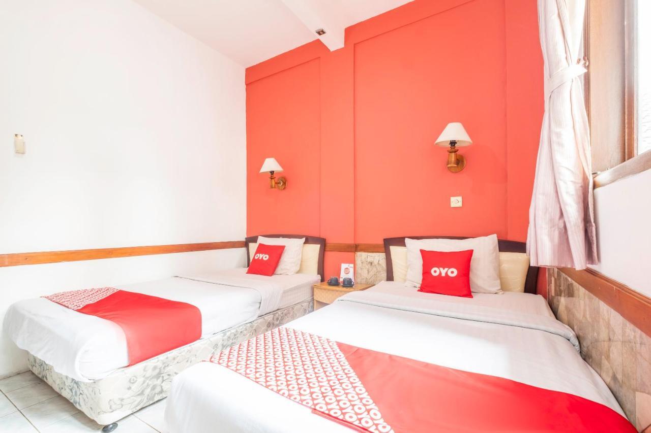 Oyo 1945 Hotel Bali Indah Бандунг Экстерьер фото