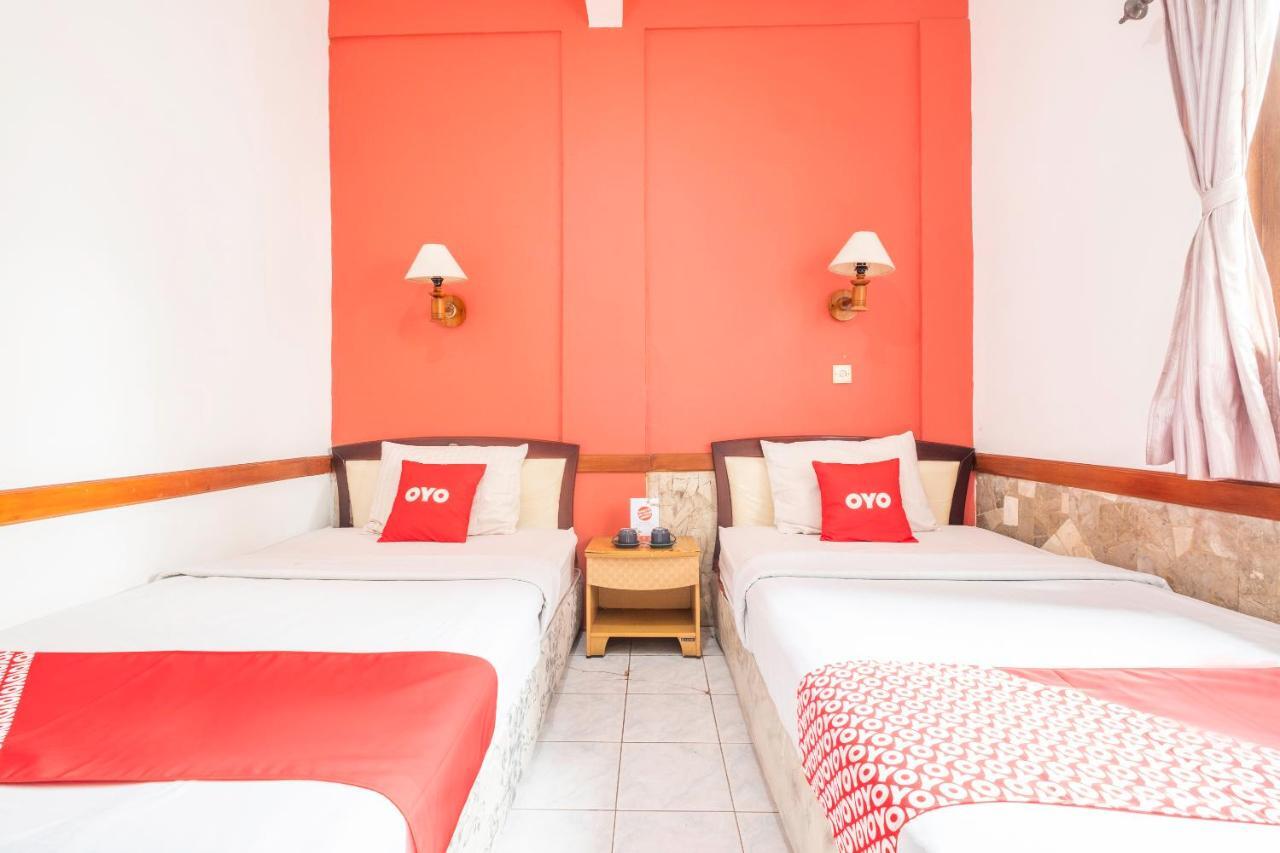 Oyo 1945 Hotel Bali Indah Бандунг Экстерьер фото
